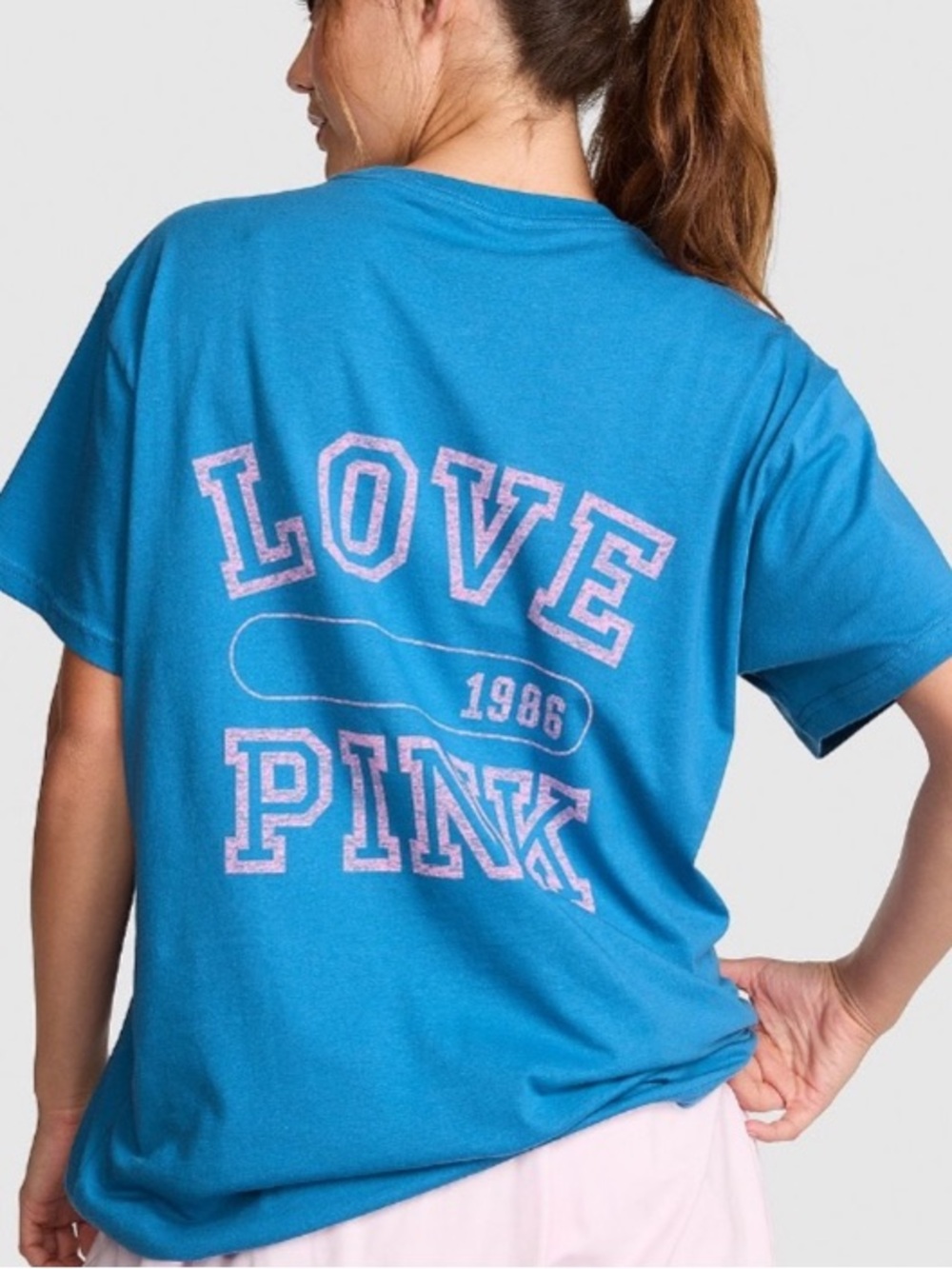 🦋VS PINK classic logo OG Y2K style short sleeve campus tee sz M NWT
